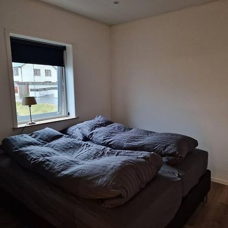 Apartament New Flat With Hot Tub - No3 Oyndarfjordur Zewnętrze zdjęcie