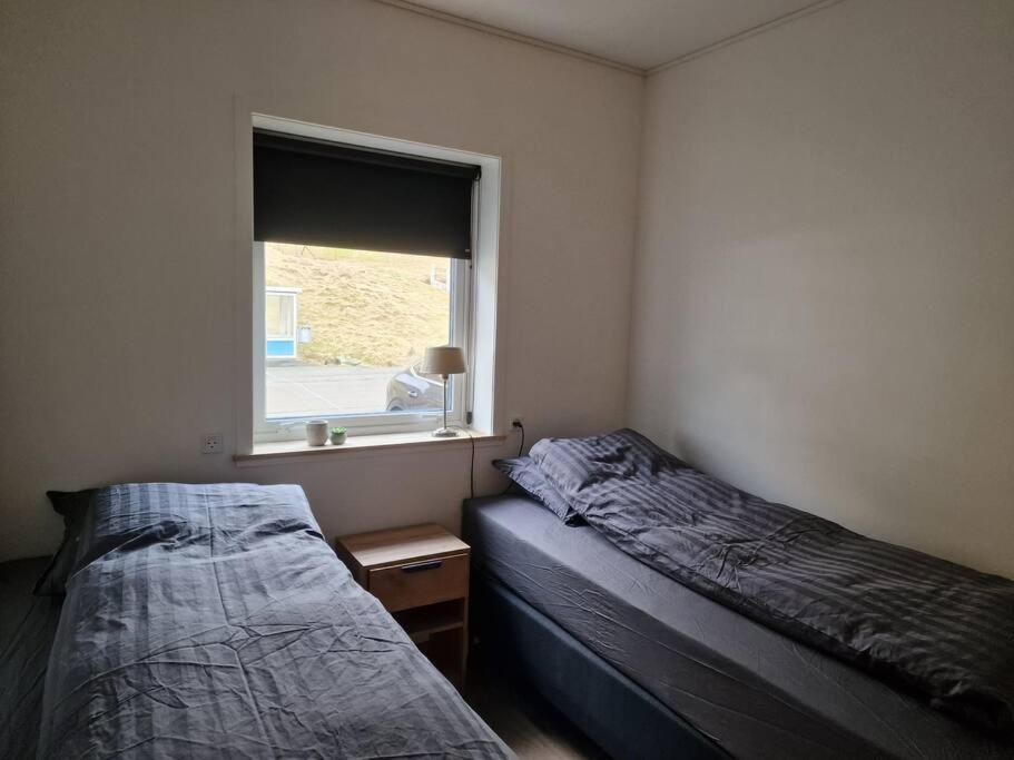 Apartament New Flat With Hot Tub - No3 Oyndarfjordur Zewnętrze zdjęcie